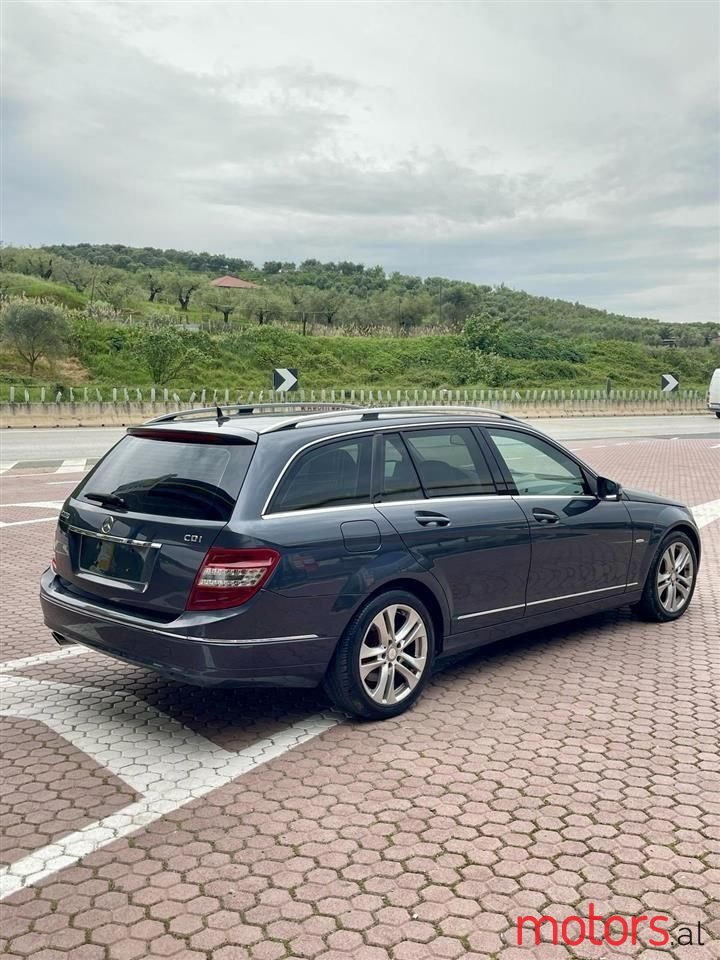 2009' Mercedes-Benz C 220 photo #2