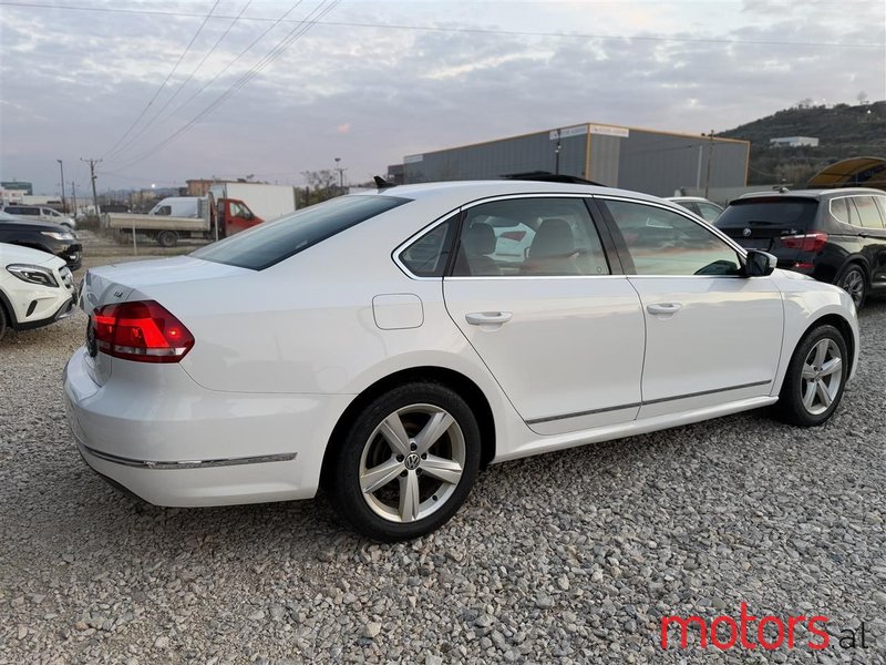 2014' Volkswagen Passat photo #6