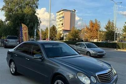 2007' Mercedes-Benz E 280