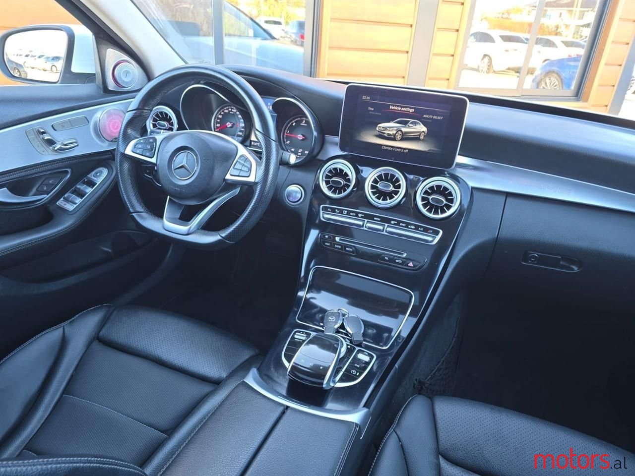 2015' Mercedes-Benz C 220 photo #5