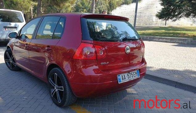 2005' Volkswagen Golf photo #2