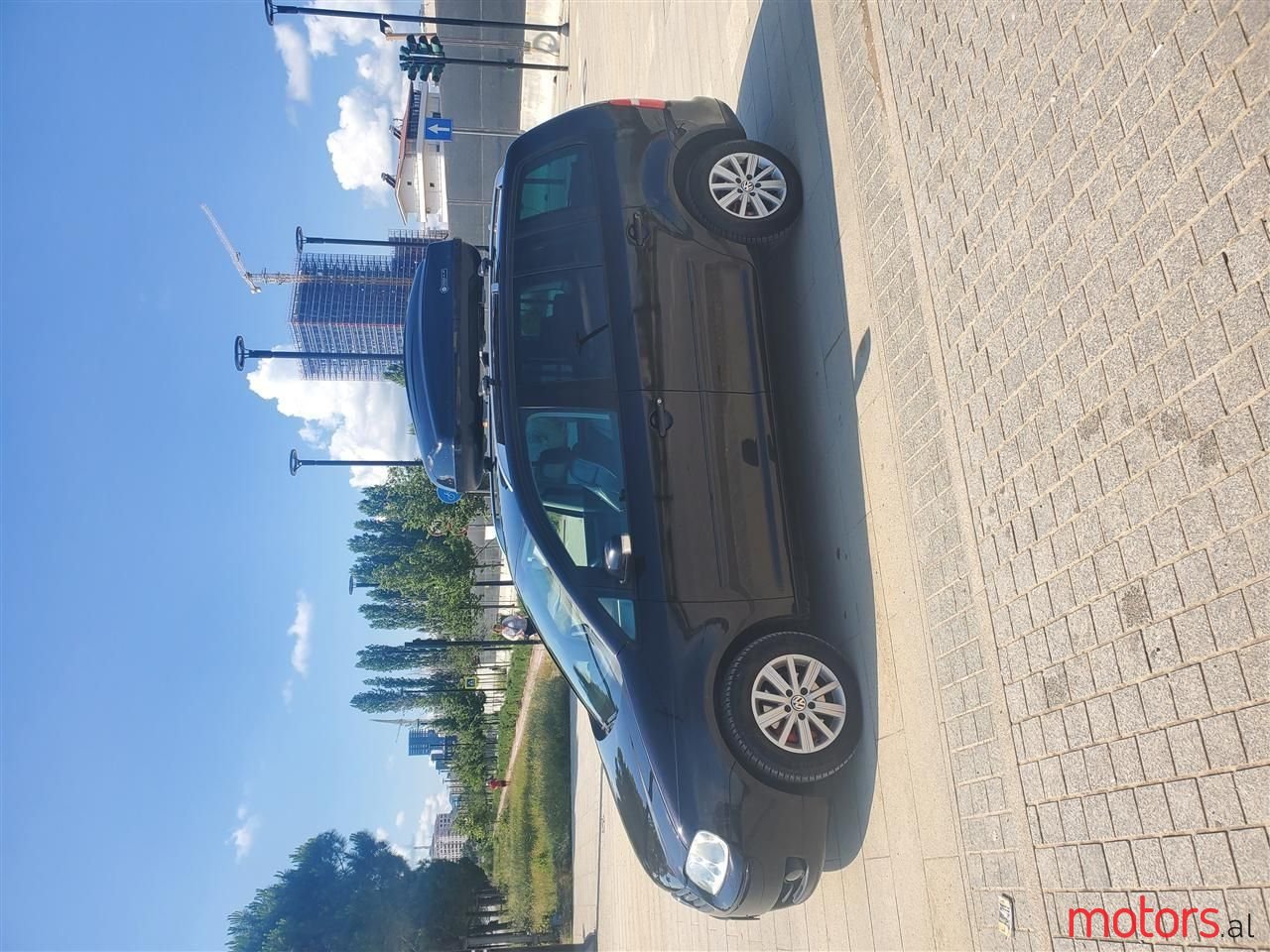 2006' Volkswagen Touran photo #1