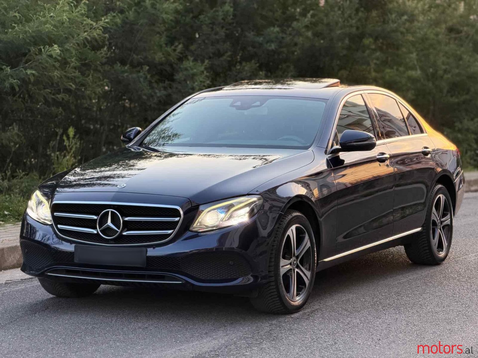 2018' Mercedes-Benz E 220 photo #4