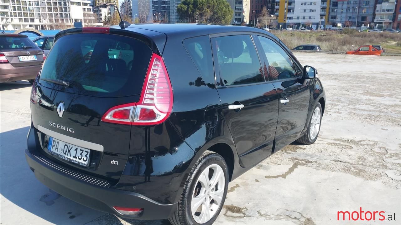 2011' Renault Scenic photo #3