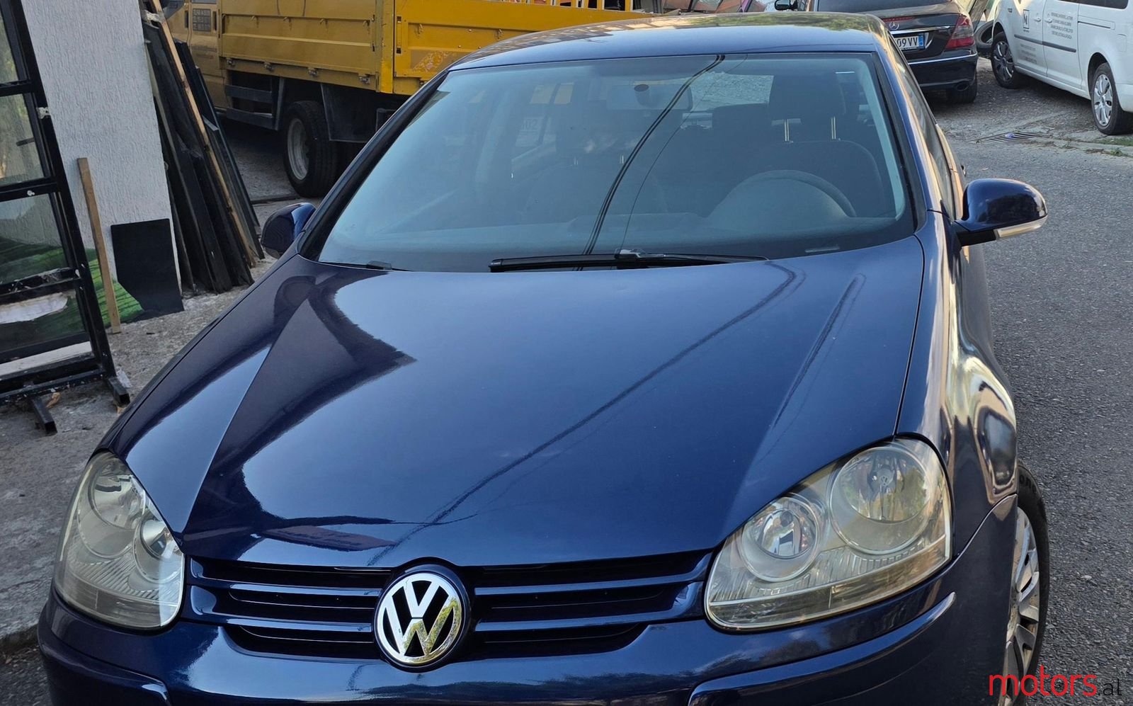 2007' Volkswagen Golf photo #2
