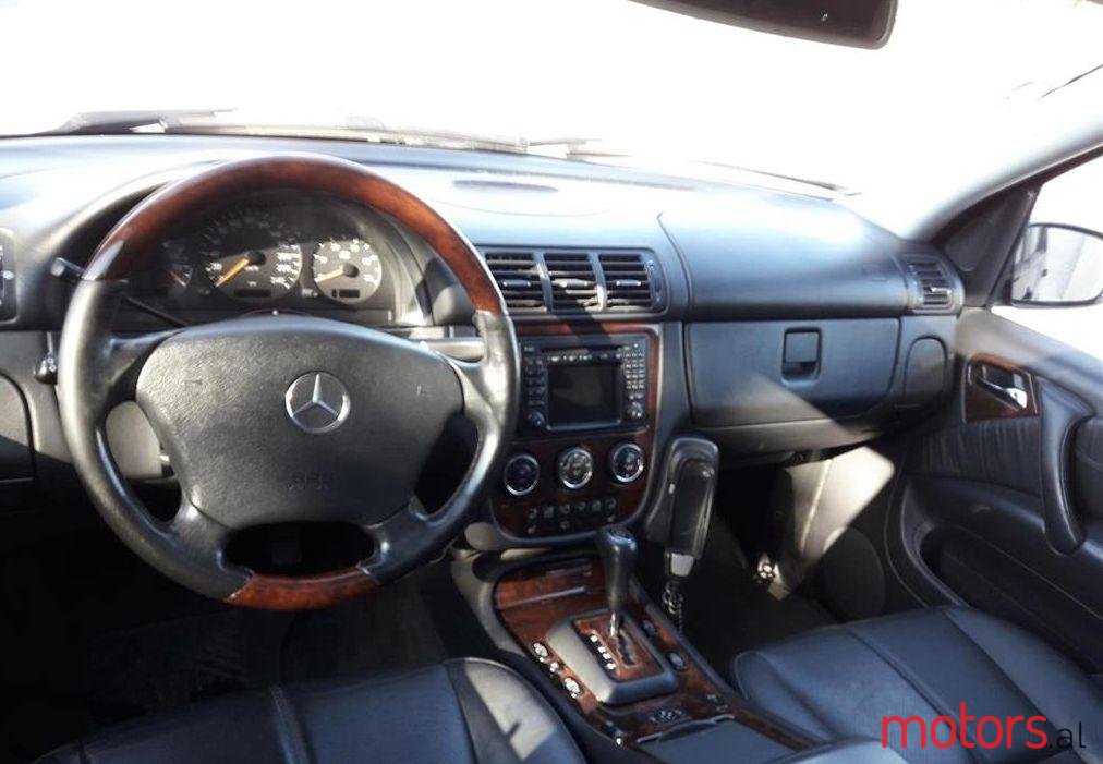 2003' Mercedes-Benz ML 270 photo #1