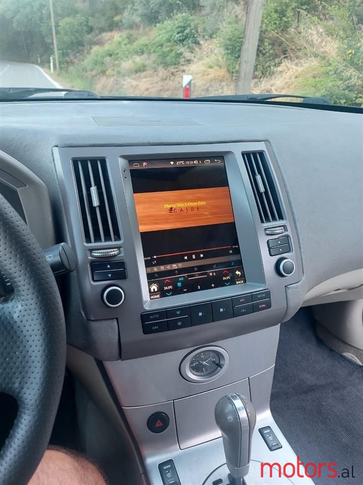 2005' Infiniti FX photo #5