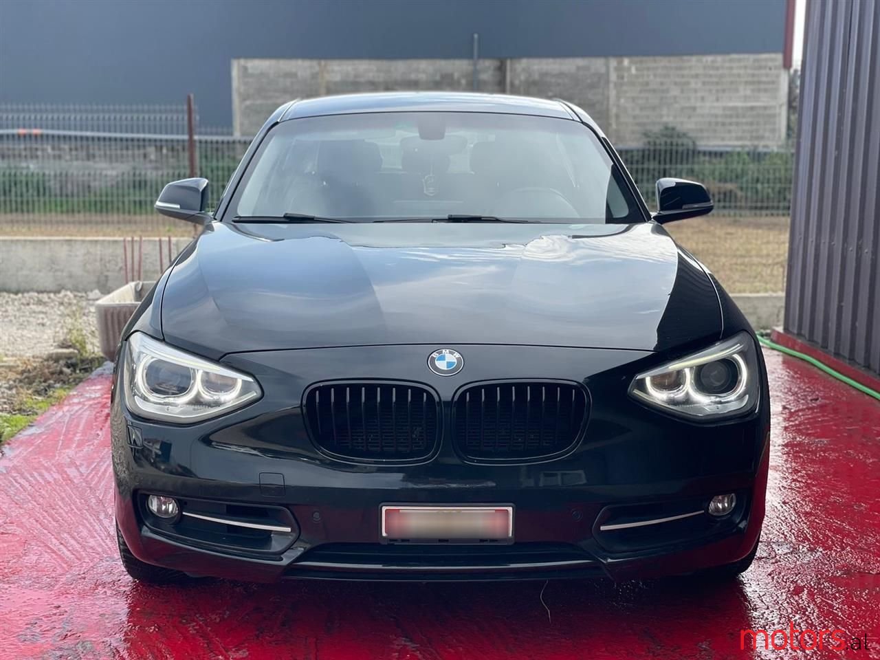 2011' BMW 120 photo #3