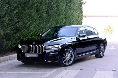 2017' BMW 750