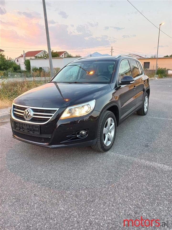 2009' Volkswagen Tiguan photo #6