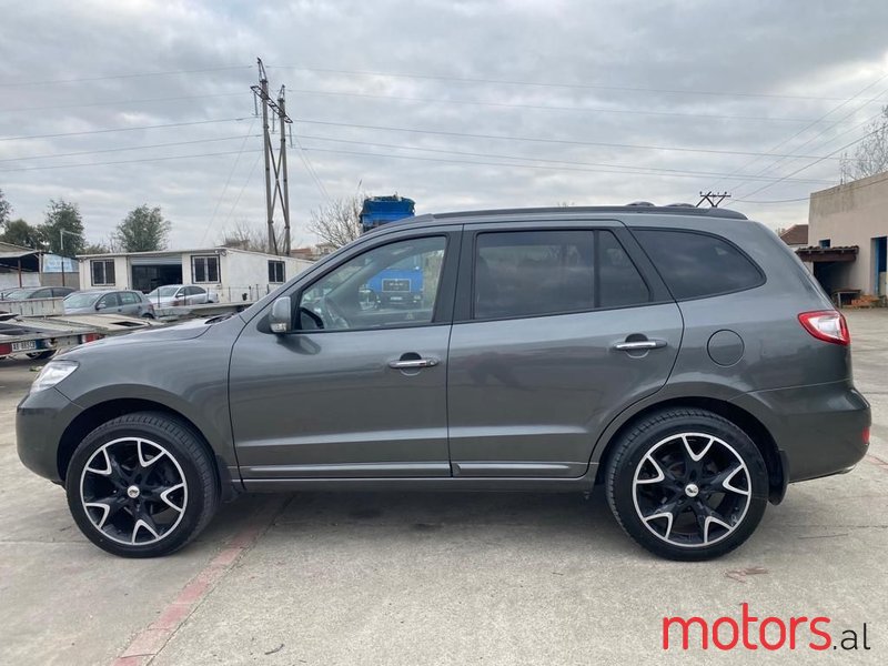 2010' Hyundai Santa Fe photo #3