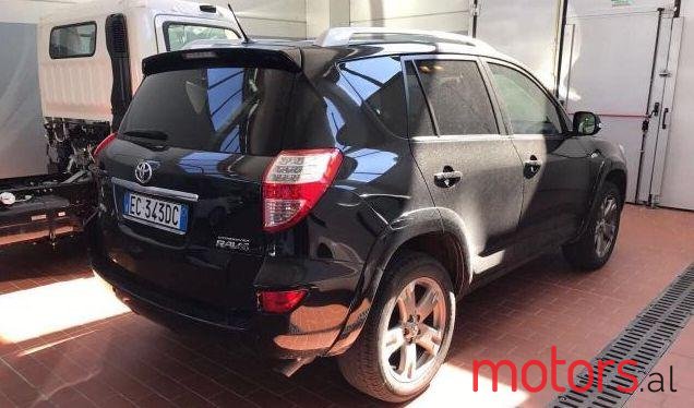 2011' Toyota RAV4 photo #4