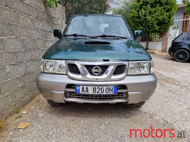 2001' Nissan Terrano photo #1