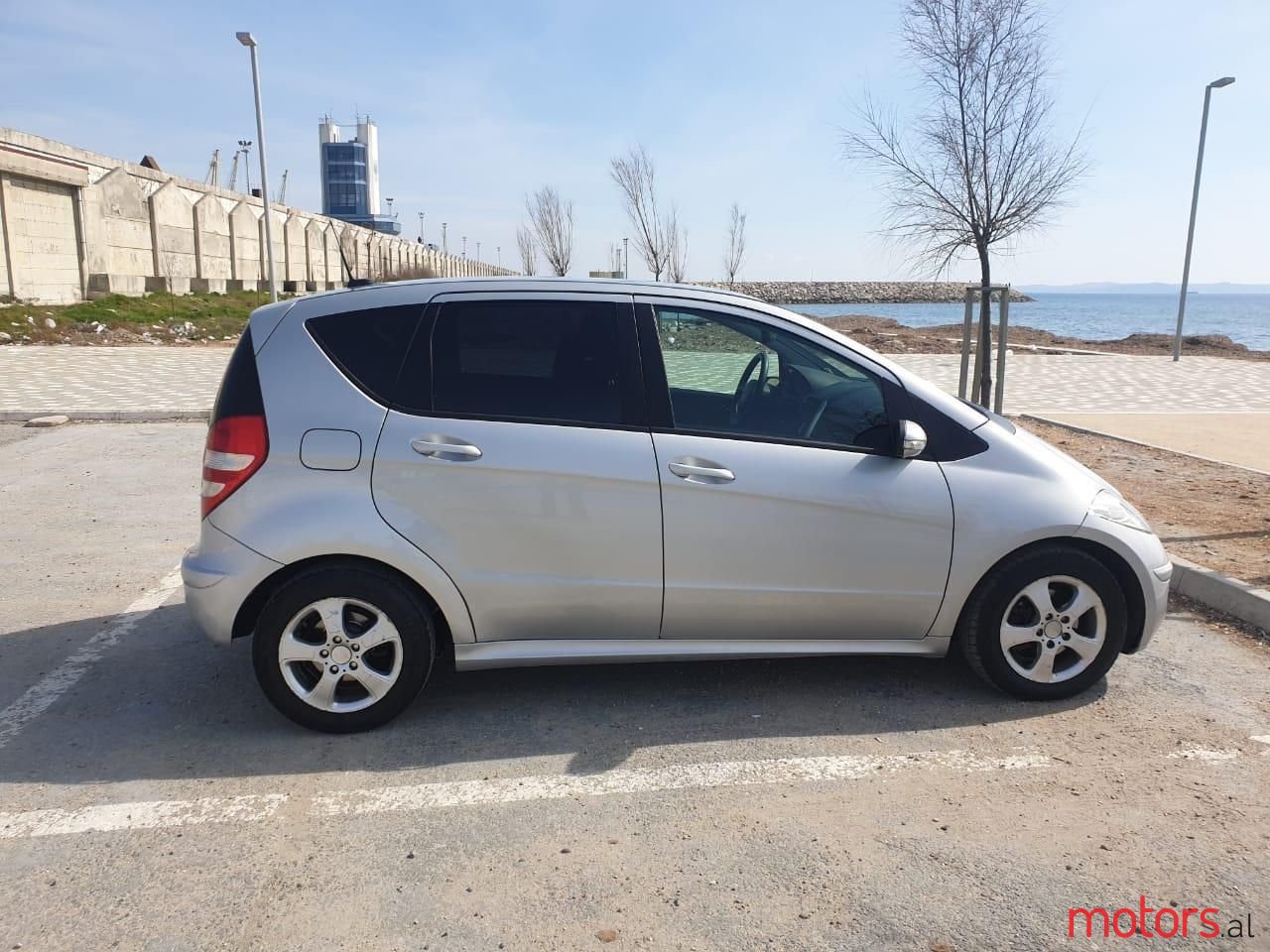 2007' Mercedes-Benz A 180 photo #2