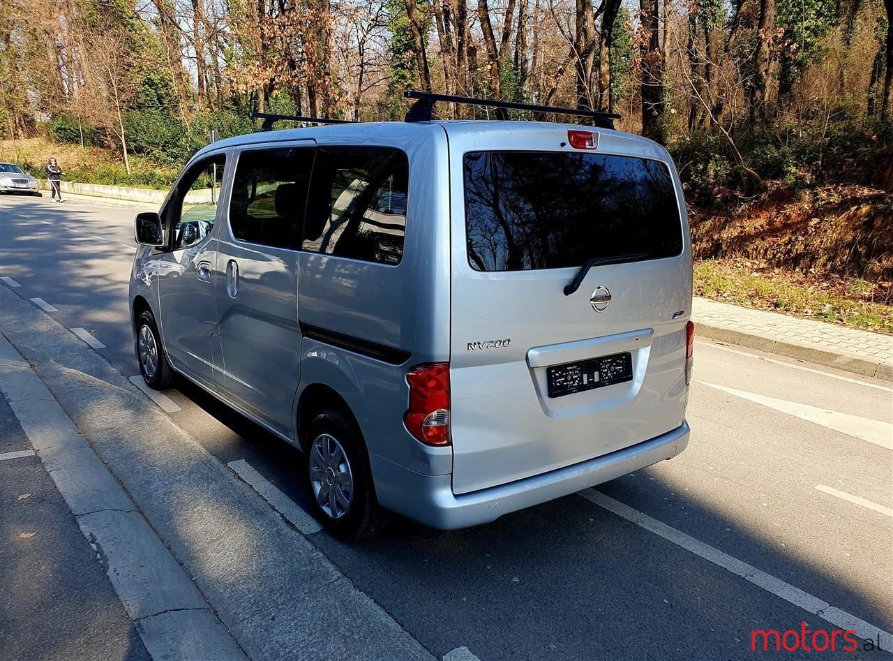 2010' Nissan Nv200 photo #3