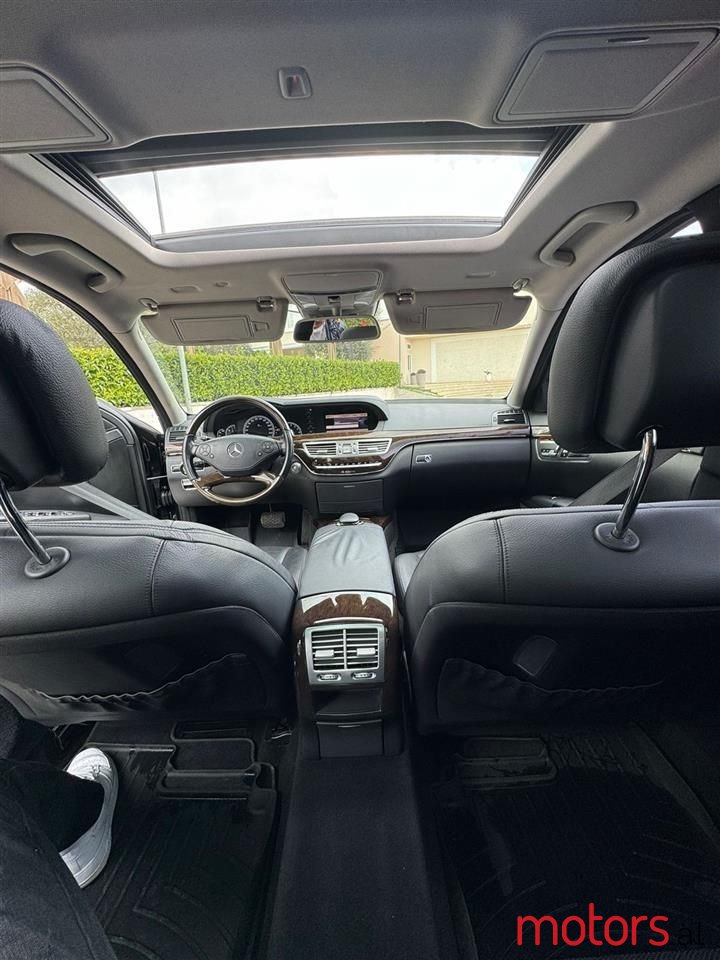 2012' Mercedes-Benz S 350 photo #5