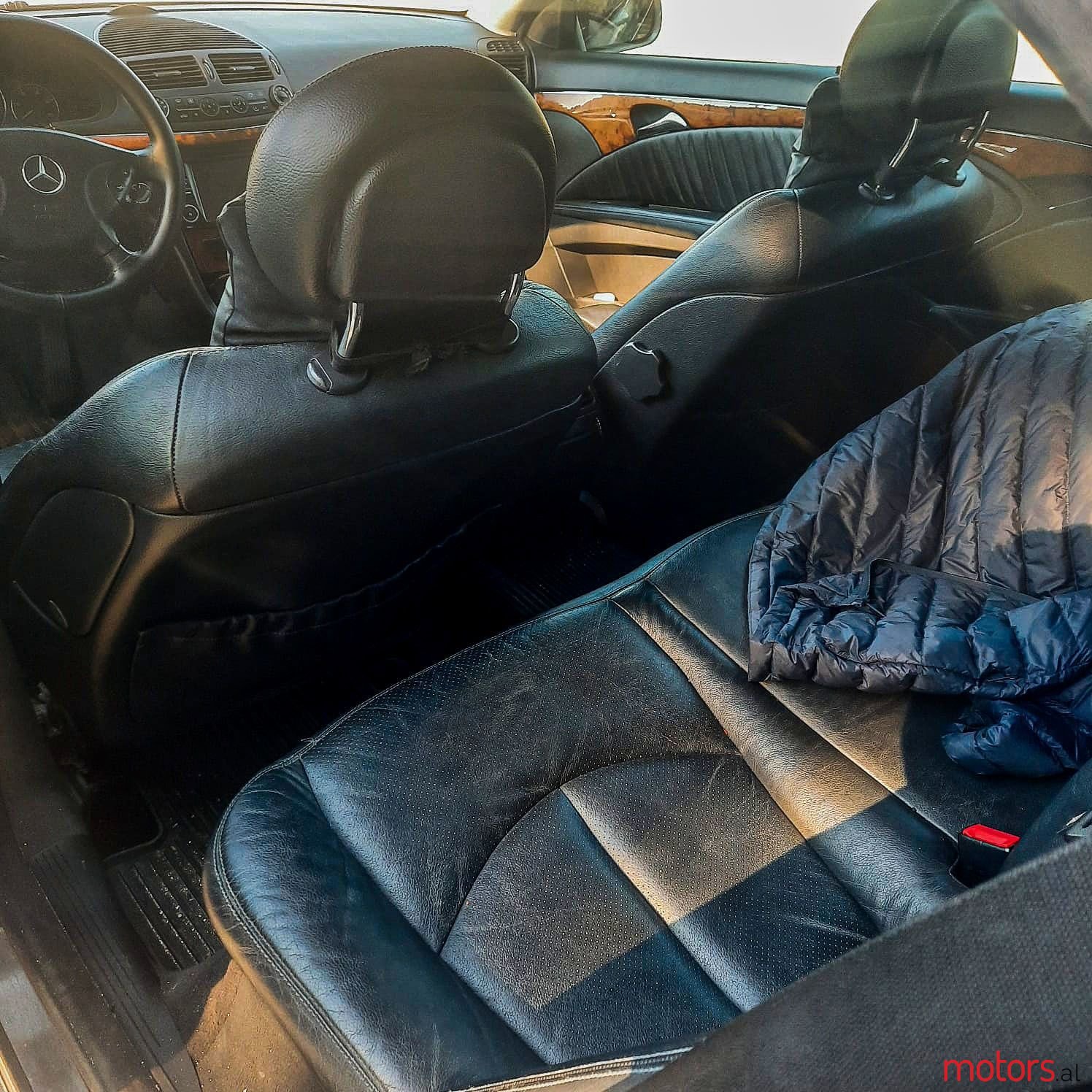 2003' Mercedes-Benz E 270 photo #6