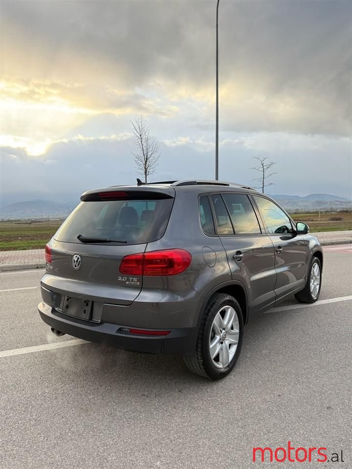 2014' Volkswagen Tiguan photo #4