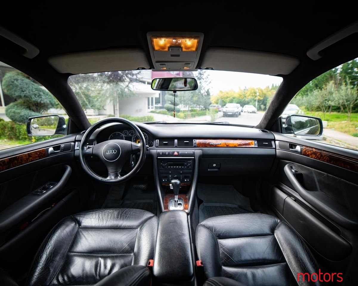 2004' Audi Allroad photo #1