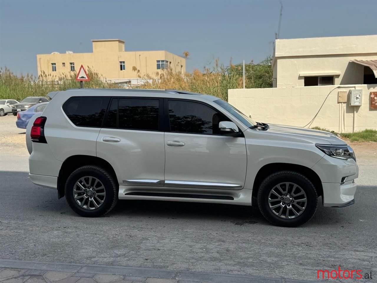 2019' Toyota Land Crusier photo #5