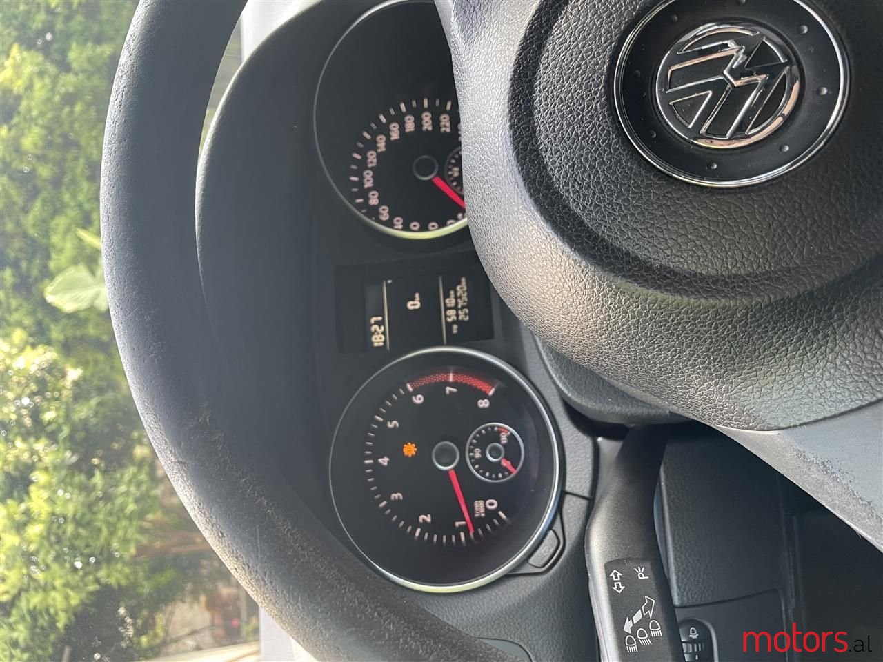 2010' Volkswagen Golf photo #2