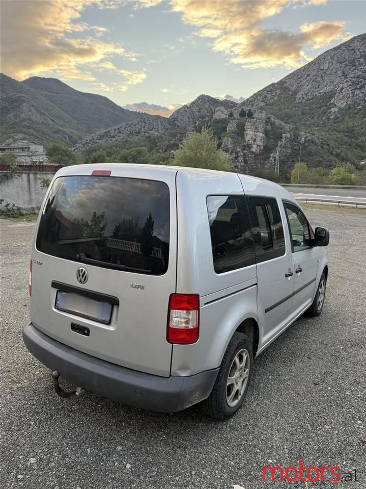 2007' Volkswagen Caddy photo #2