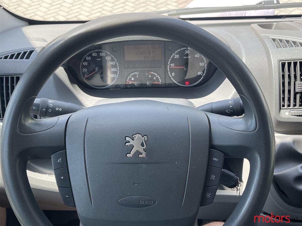 2010' Peugeot Boxer photo #5