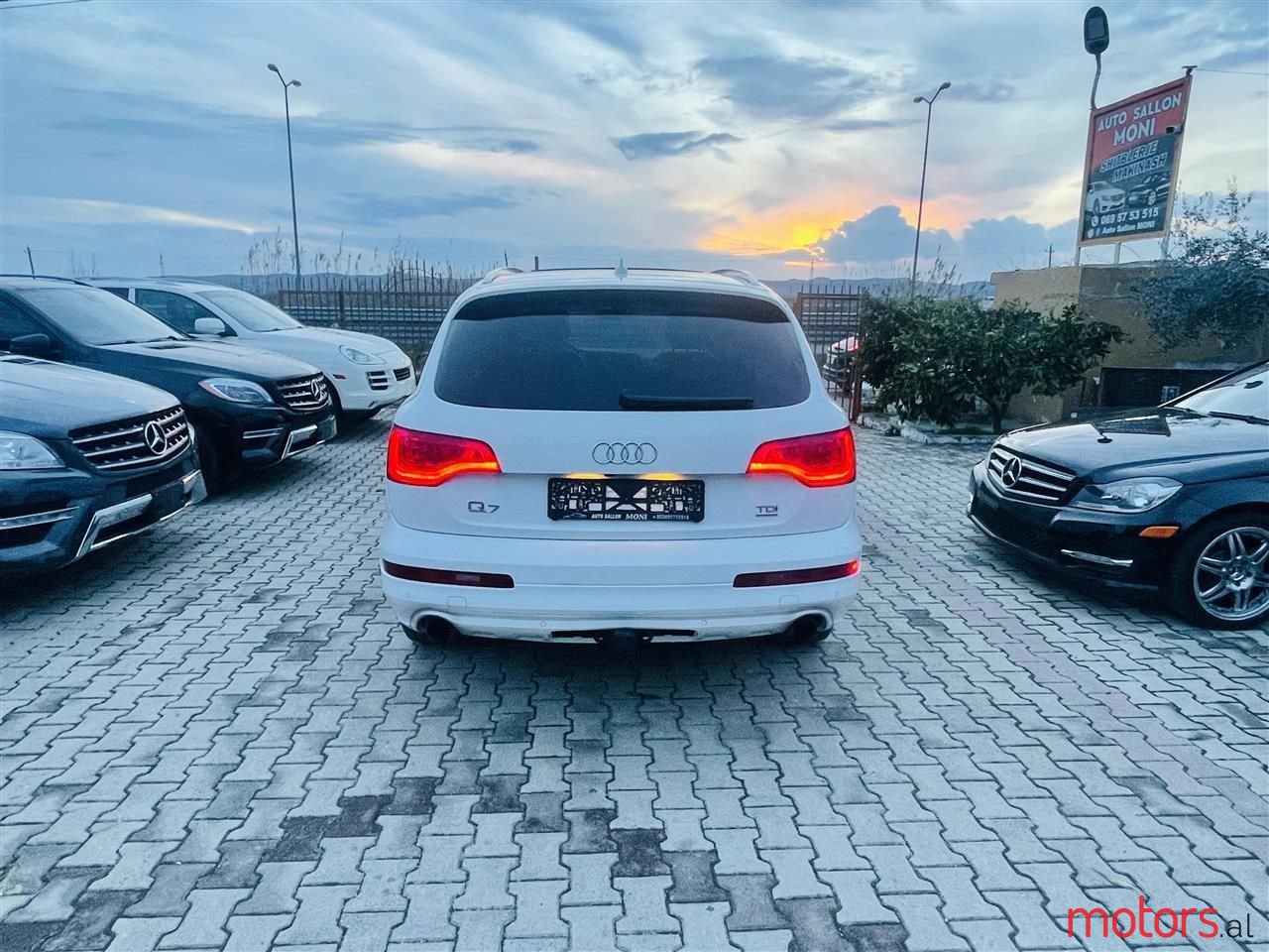 2010' Audi Q7 photo #6