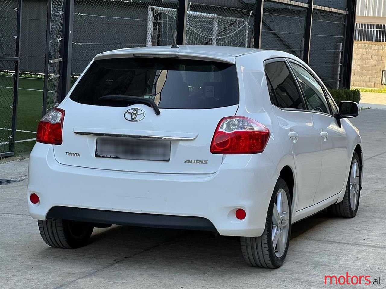 2007' Toyota Auris photo #4