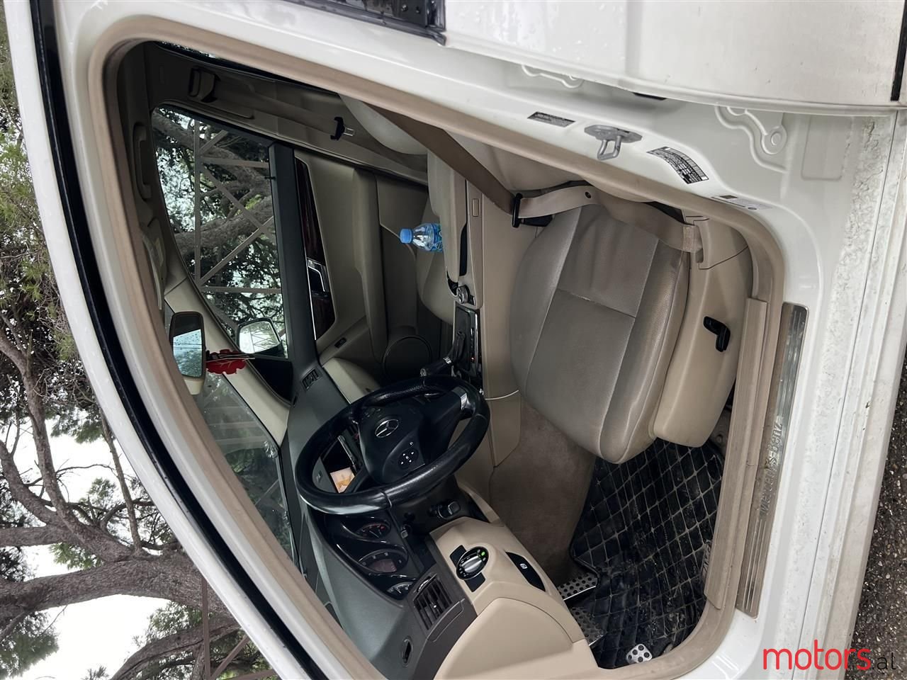 2010' Mercedes-Benz C 300 photo #3