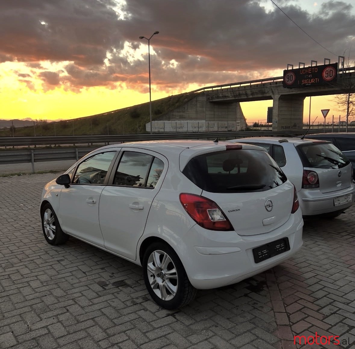 2011' Opel Corsa photo #4