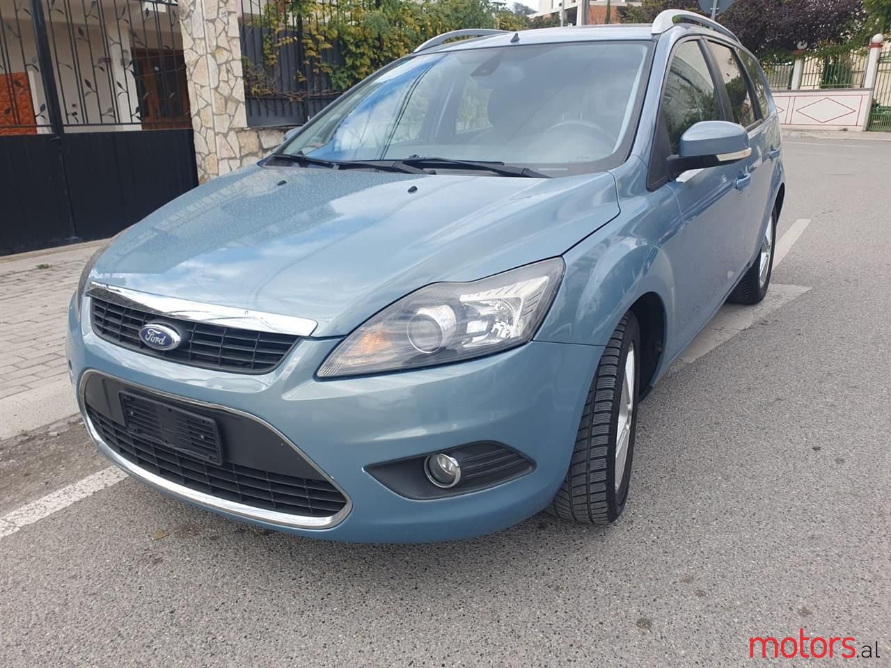 2009' Ford Focus photo #3