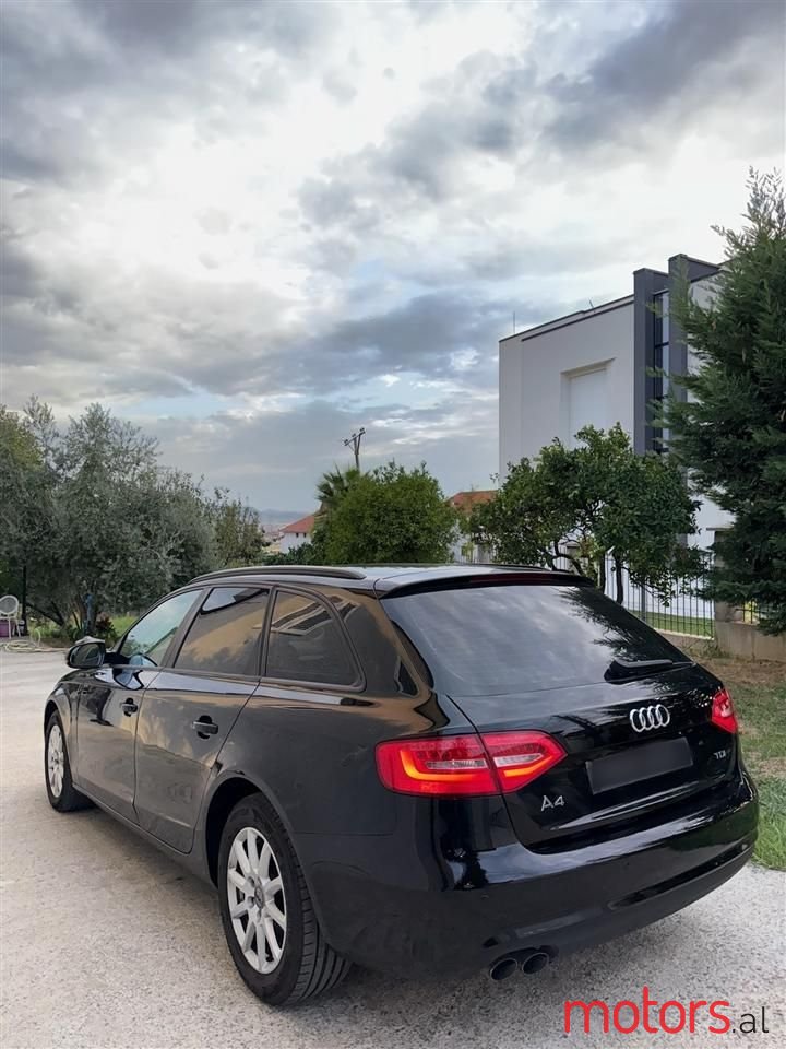 2012' Audi A4 photo #1