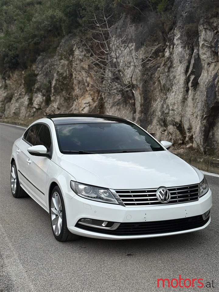 2013' Volkswagen Passat photo #3