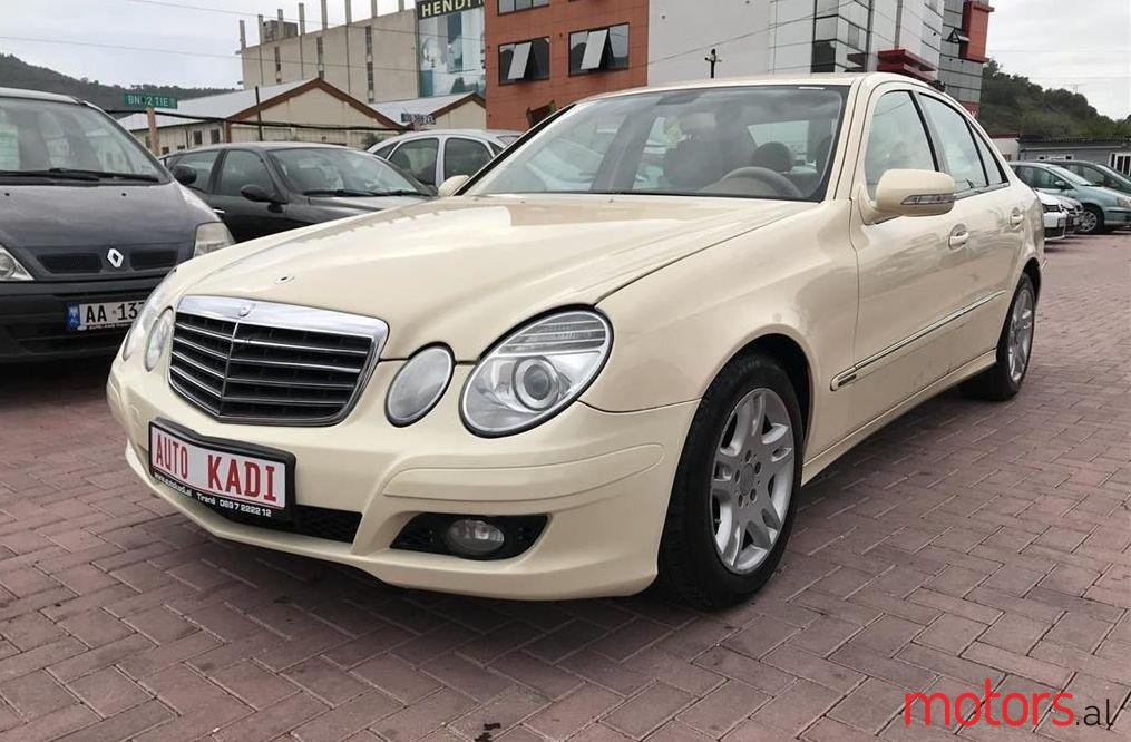 2007' Mercedes-Benz E 200 photo #1