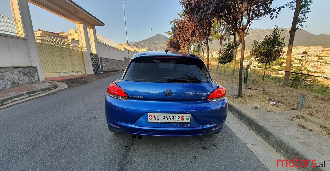 2009' Volkswagen Scirocco photo #3