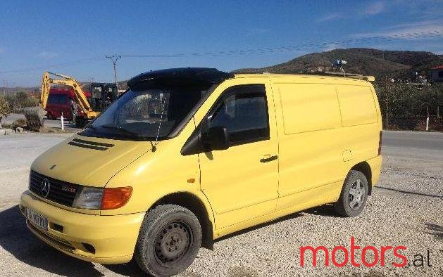 2001' Mercedes-Benz Vito photo #1