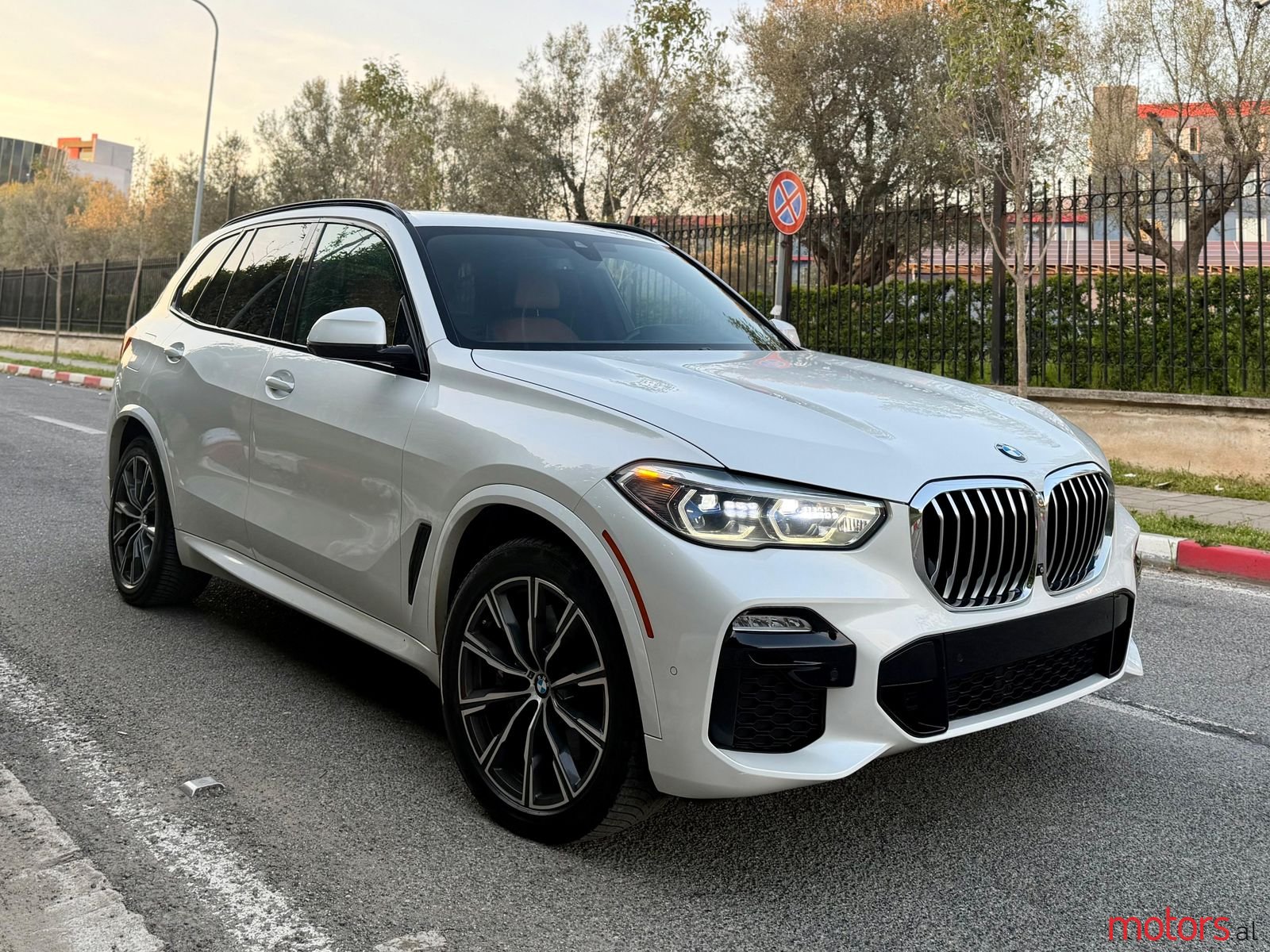 2019' BMW X5 photo #6