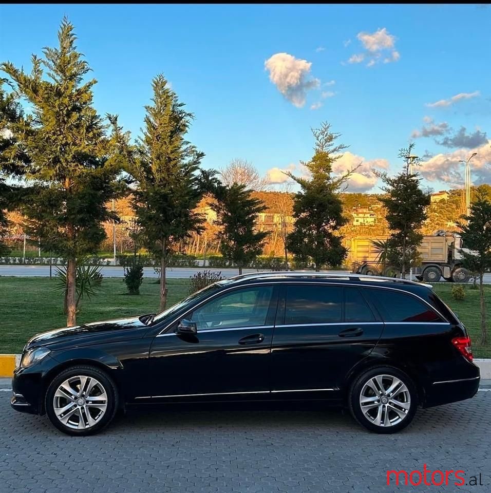 2013' Mercedes-Benz C 220 photo #6