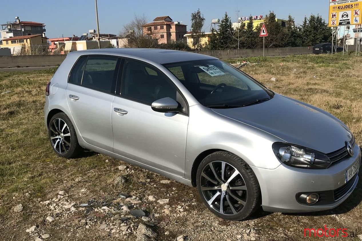 2008' Volkswagen Golf photo #1