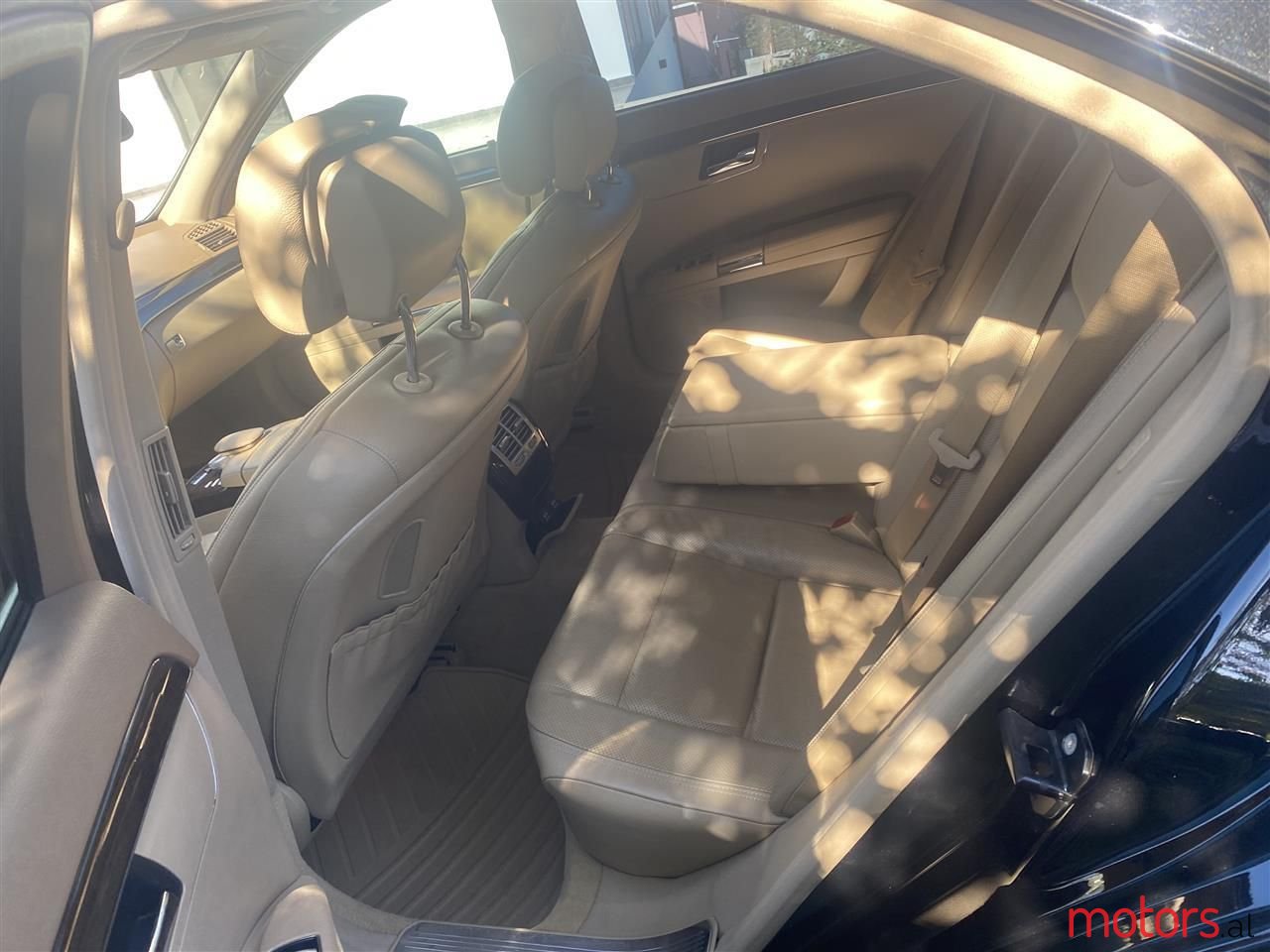 2010' Mercedes-Benz S 350 photo #5