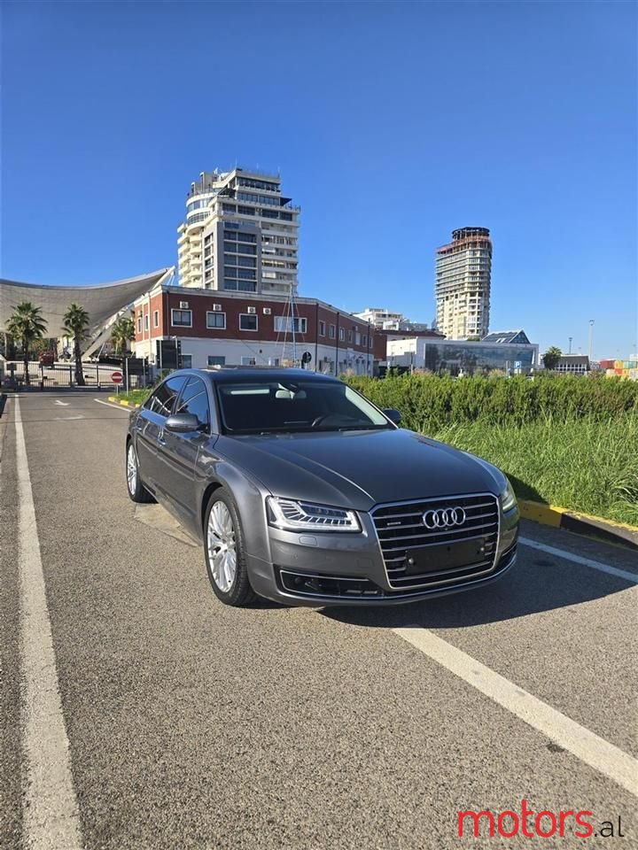 2015' Audi A8 photo #3