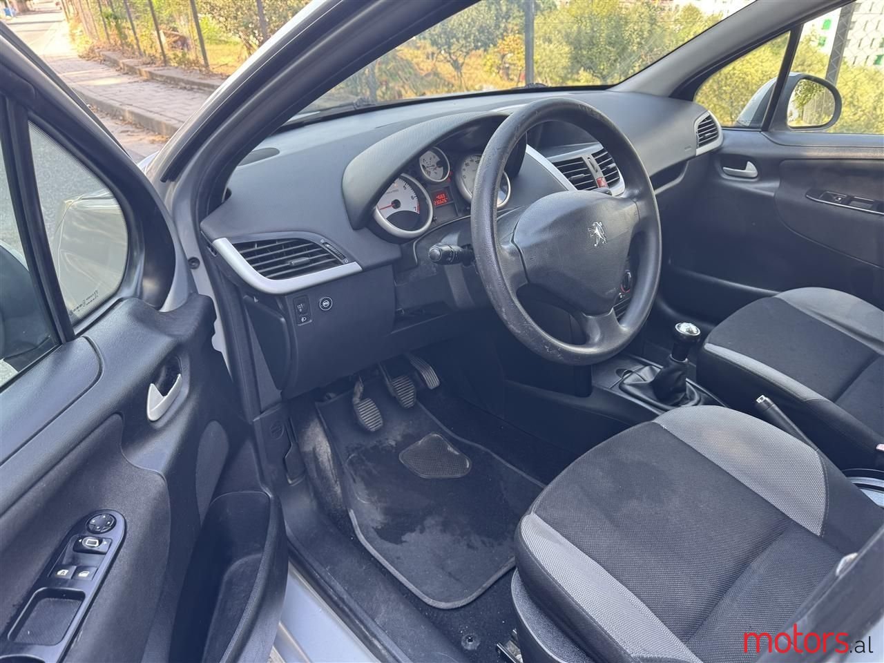 2009' Peugeot 207 photo #3