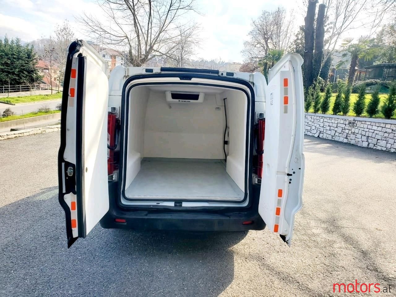 2012' Peugeot Expert photo #1