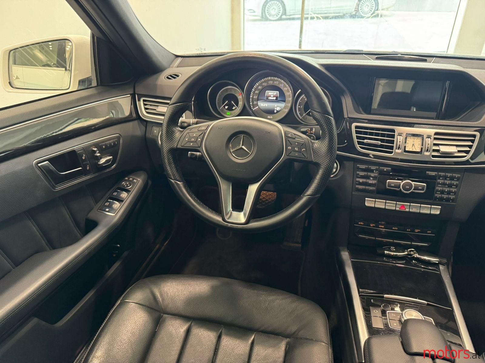 2014' Mercedes-Benz E 220 photo #5