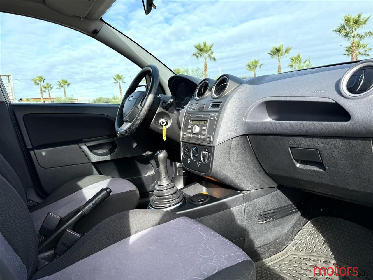 2007' Ford Fiesta photo #4