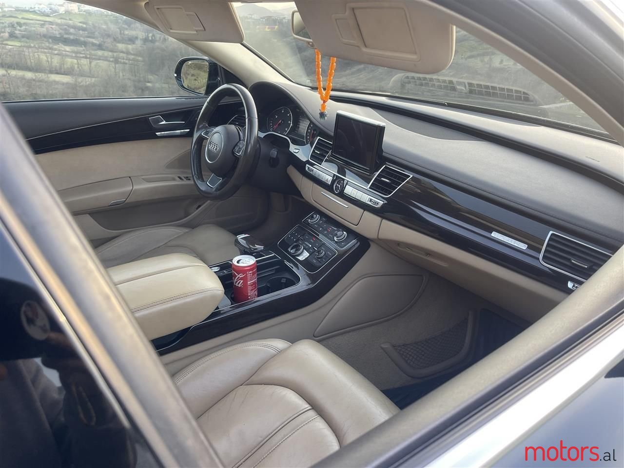 2011' Audi A8 photo #4