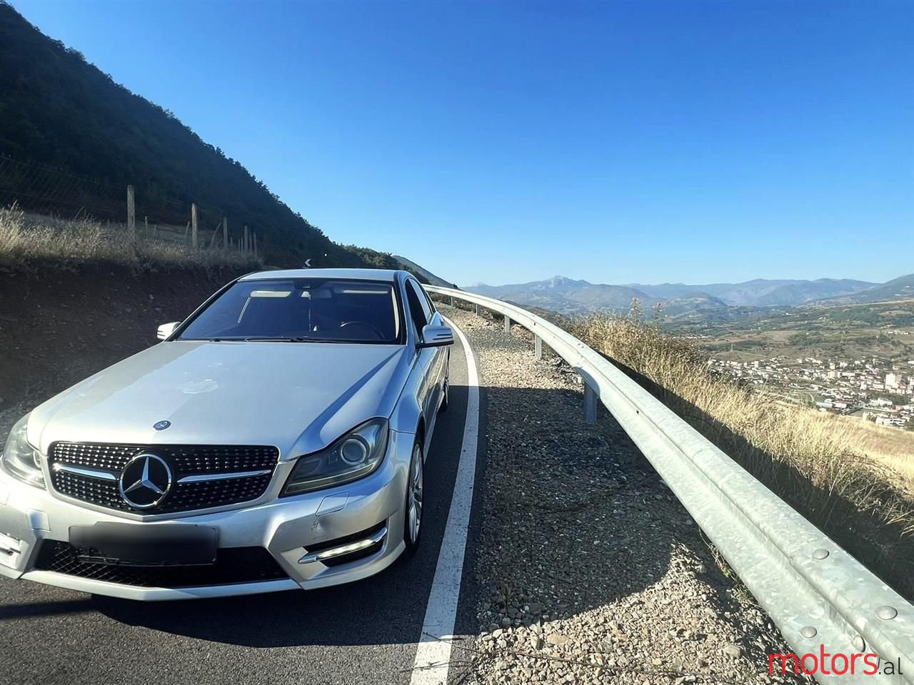 2012' Mercedes-Benz C 200 photo #1