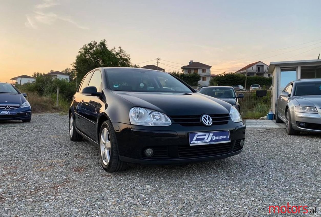 2008' Volkswagen Golf photo #1