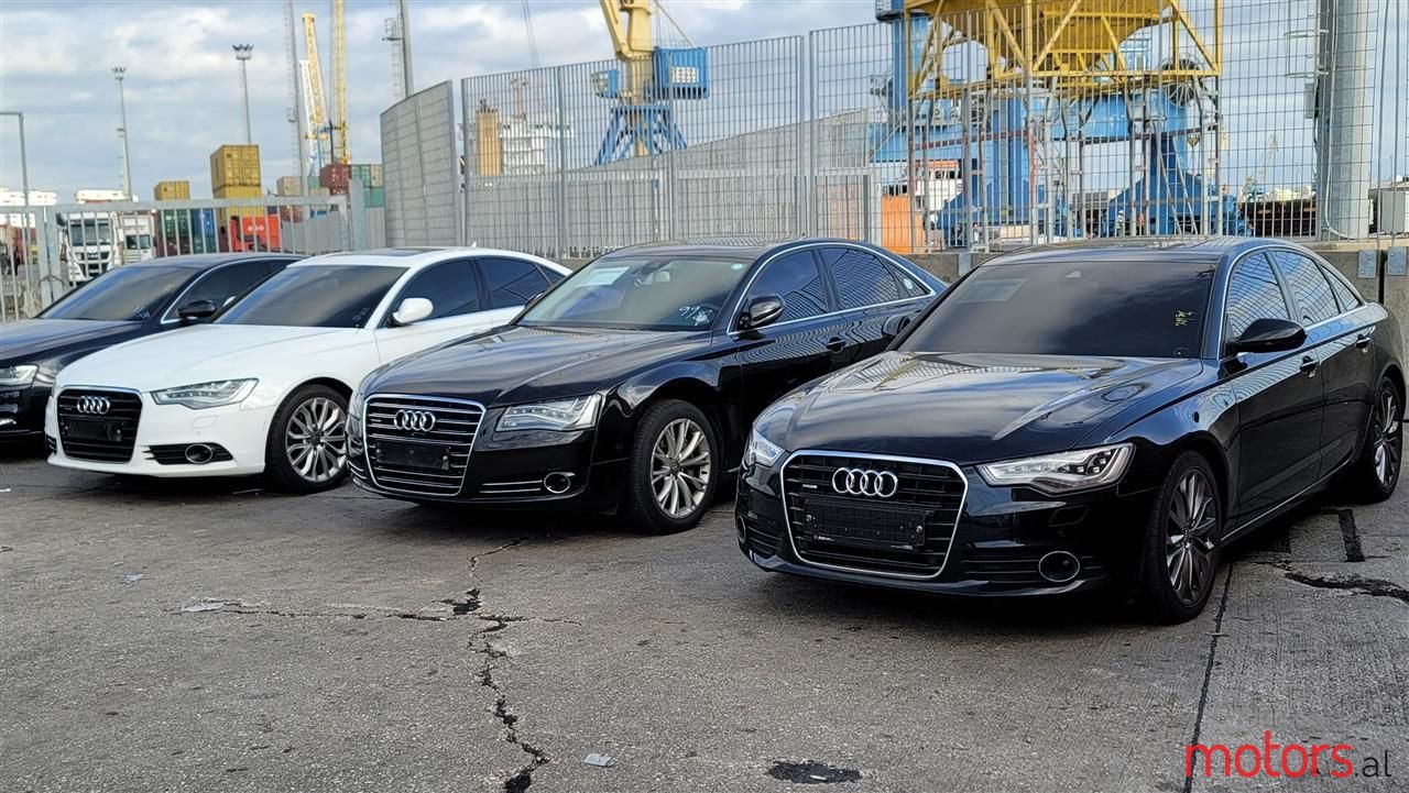 2014' Audi A8 photo #6